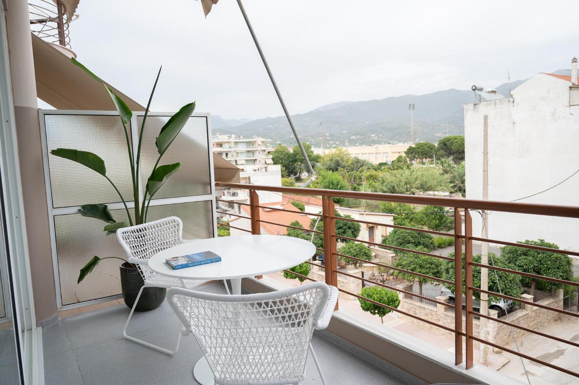 Apartamento Infinity Blue Next To The Sea Kalamata Exterior foto